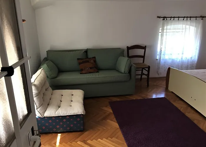 Tri Srca Apartments & Rooms